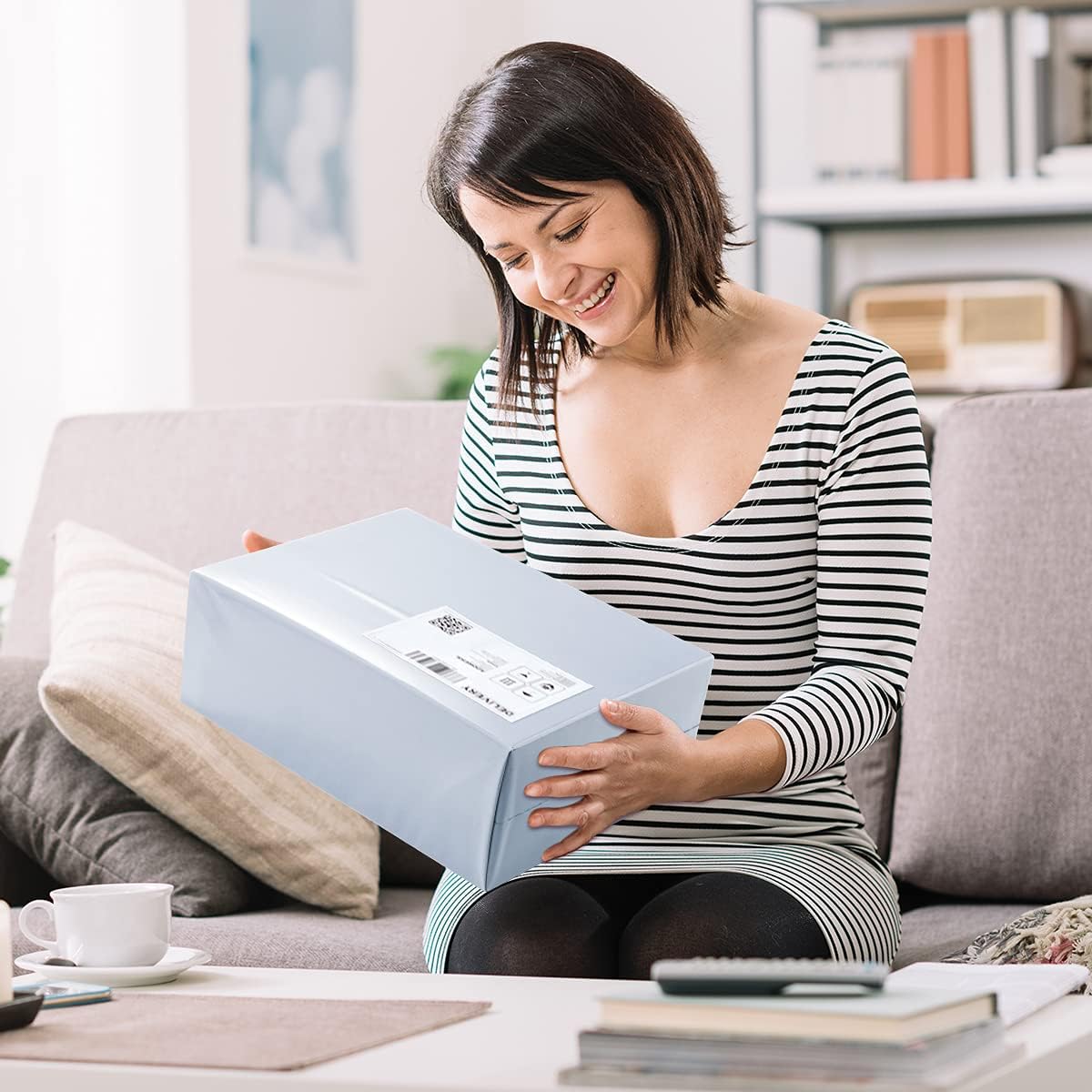 UCGOU Poly Mailers 24x24 Inch White 100 Pack Extra Large Shipping Bags Strong Thick Mailing Envelopes Self Seal Adhesive Waterproof and Tear Proof Boutique Postal for Clothing Quilt and More