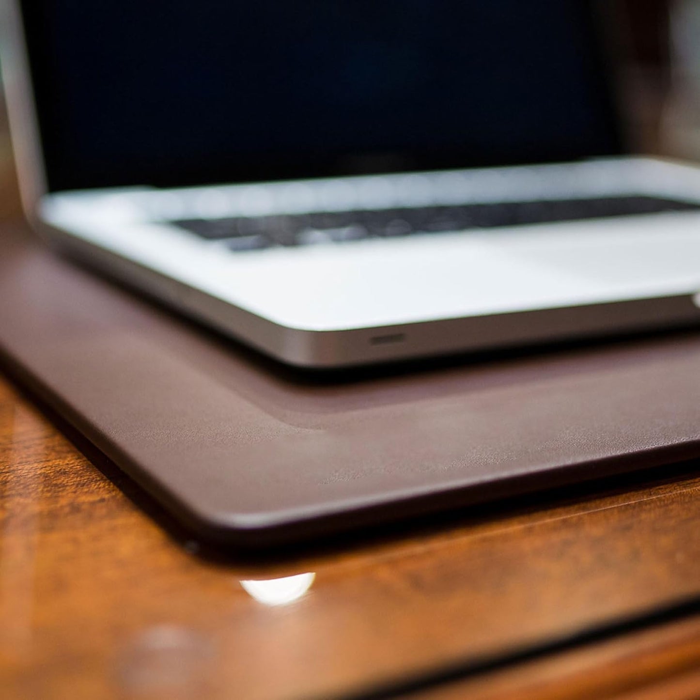 Dacasso 20" x 16" Brown Leatherette Luxury Conference Pad - Faux Leather Desk Blotter for Writing - Boardroom Organization & Executive Table Decor