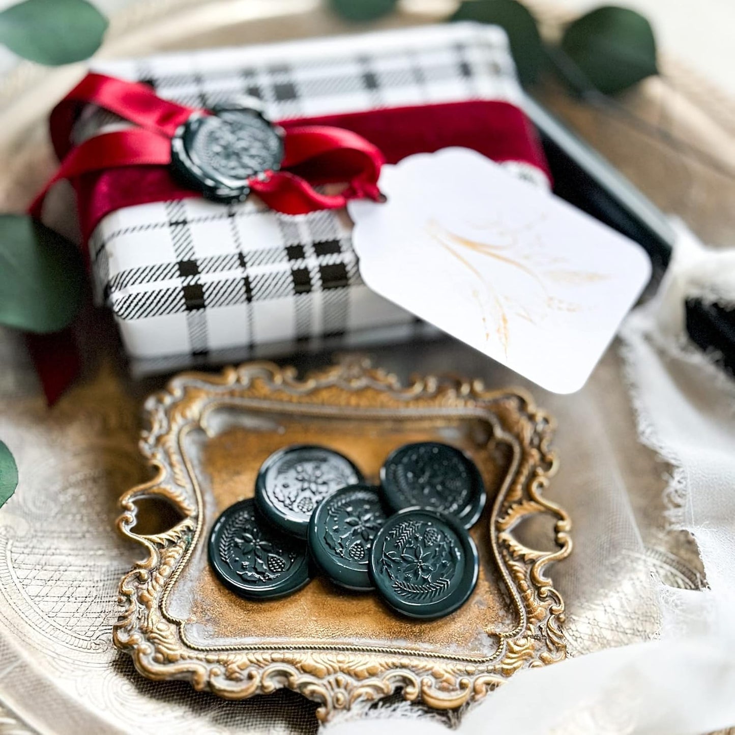 UNIQOOO Forest Green Christmas Fir Glue Gun Sealing Wax Sticks for Wax Seal Stamp - Great for Wedding Invitations, Cards Envelopes, Snail Mails, Wine Packages, Christmas Gift Ideas, Pack of 8