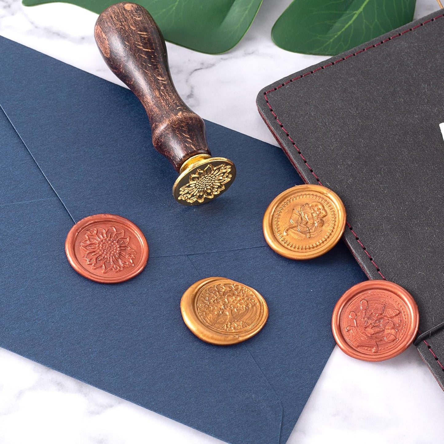5pcs Wax Seal Stamp Kit, Brass Gold Sealing Wax Stamps Head and Wooden Handle Gold Rose Tree Daisy Flower for Wedding Halloween Christmas Valentines Invitations Cards Envelopes Wrapping