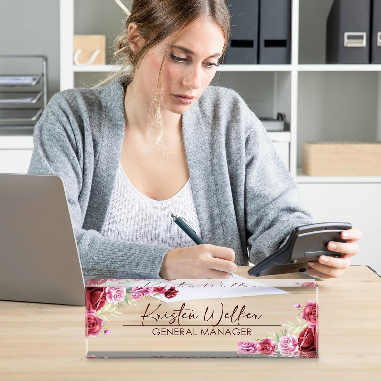 Personalized Name Plate for Desk, Custom Desk Name Plate, Acrylic Name Plate Office Desk Accessories, Personalized Office Gifts for Coworkers Teachers, Employee Appreciation Gifts (A-Rose)