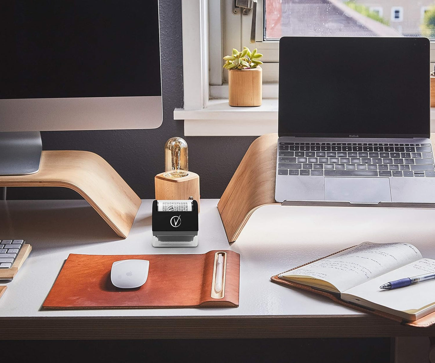 Vantamo Identity Theft Protection Roller Stamp for Hiding Sensitive Information, Wide Confidential Stamp with 3 Ink Refill, Security Stamp Roller for Identity Theft Prevention, Classy Black